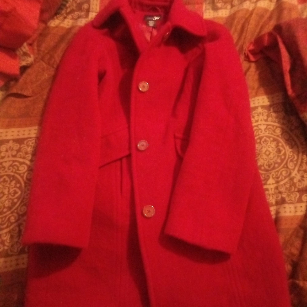 Long polyester red coat